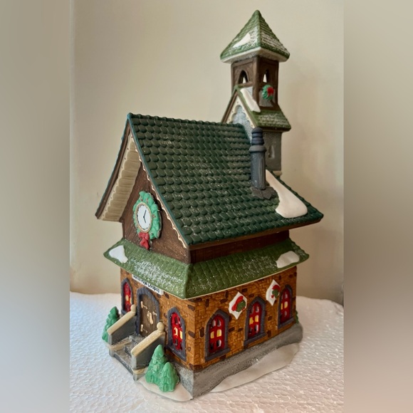 Department 56 North Pole Chapel - North Pole Series - Picture 3 of 6